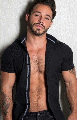 Fur, Tats, Leather And Scruff...