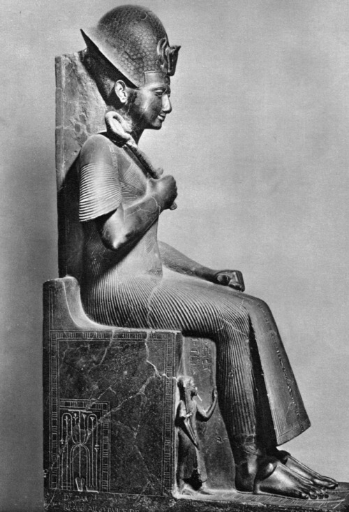 Statue of Ramesses IIStatue of the young pharaoh Ramesses II wearing the blue Khepreshcrown and hold