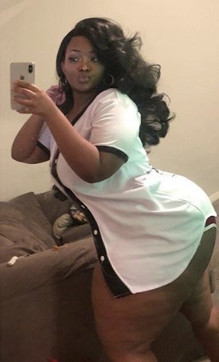 thegoodlife1: Damn she is beautiful 
