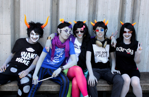 kisbe:The Chronicles of Douchebagstuck.(Gamzee, Terezi, Eridan, Sollux, Feferi)