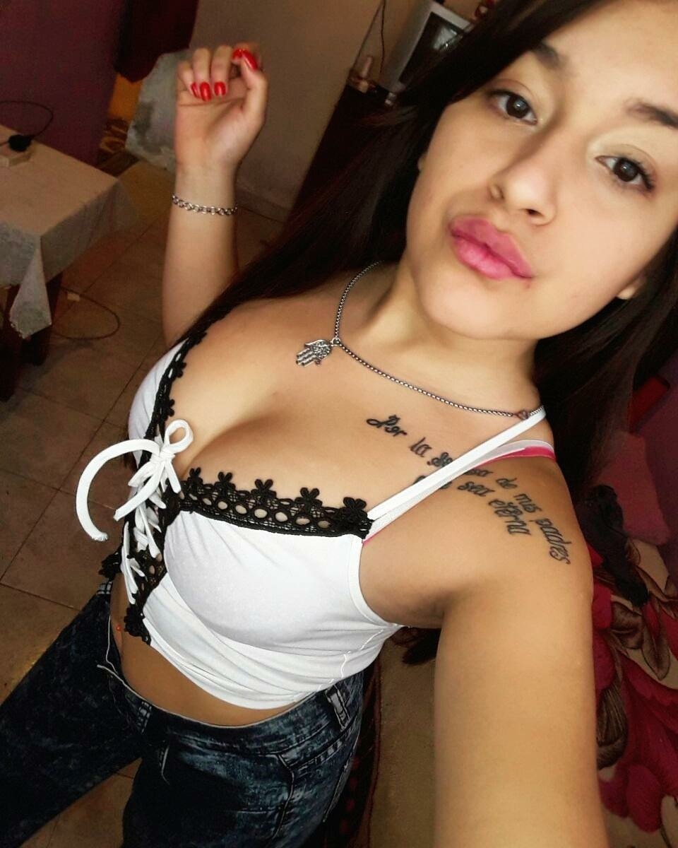 sexyargentina:  sexy argentina Debo Medina en instagram https://www.instagram.com/debo.medina/
