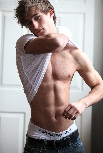 homotology:  gay boys! visit HOMOTOLOGY  I’ve probably posted him before, but he’s so cute!