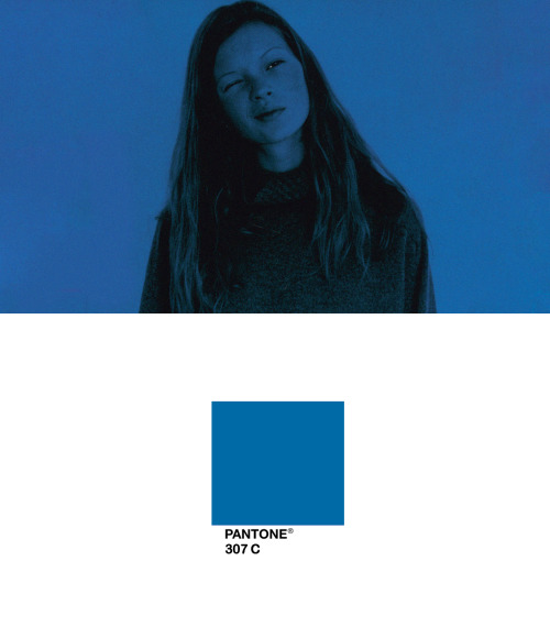 bluepantone: Kate Moss _ Corinne Day _ i-D December 1993 PANTONE 307 