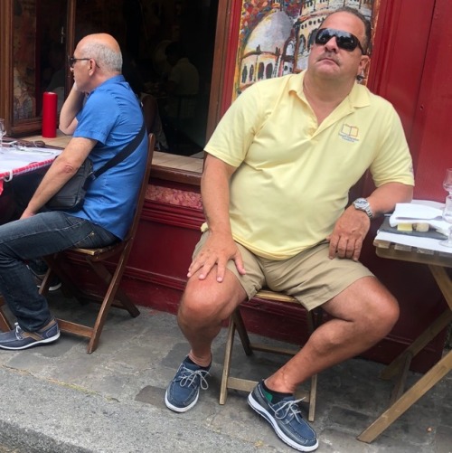 daddiesonthego: Casual Tourist Bulge Daddy enjoying a snack and beverage in the Montmartre neighborh