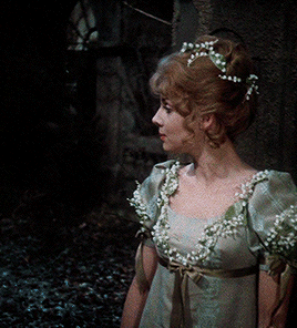 valerieandherweekofwonderz:Zdena Studenková as Julie in Panna a netvor / Beauty and the Beast (1978)