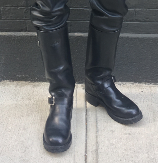 Leather, Rubber, Boots & Breeches: Bild