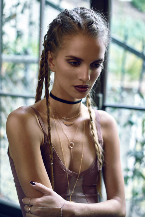 momongamon:  Barbara Mroz by James Norton 