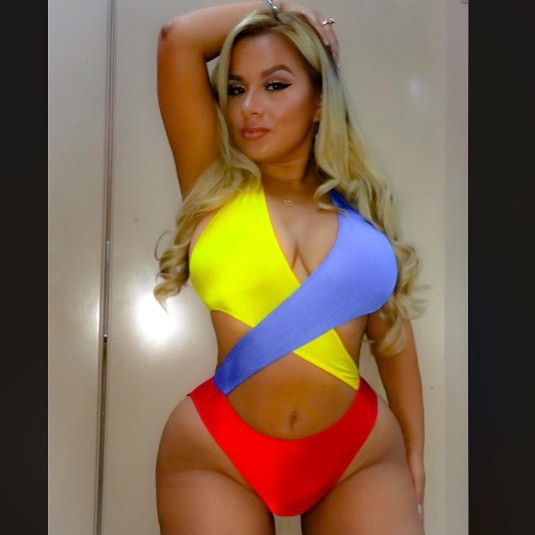godsgifttomankind:  Kariinstagram.com/atingofbeauty