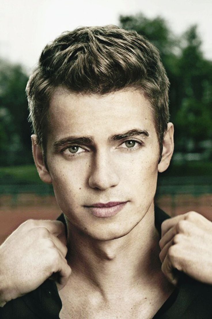 fandomlife-universe:Today’s Man Crush Monday is…HAYDEN CHRISTENSEN