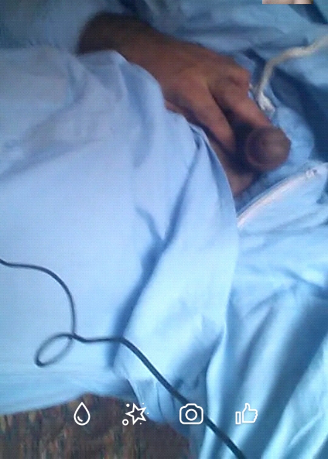 olderlover7880:  unclesonly:  raheeljan:Hamed from Punjab Lovely daddy..  Need contact