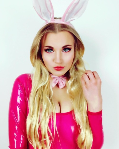 Porn photo missbeylahughes: Wish all a wonderful Easter