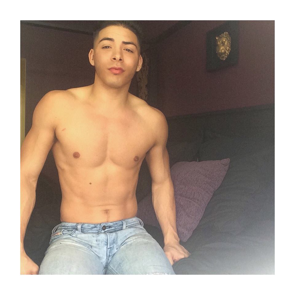 Thanks Don Carlos for the sexy pics!  Check him out and follow at:IG:    @____doncarlos