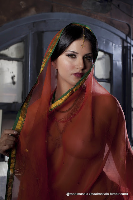 maalmasala:  Sunny Leone hot sexy erotic exposure in traditional dresses - Maal Masala