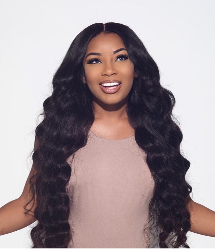 bombshellssonly:  @aaliyahjay 