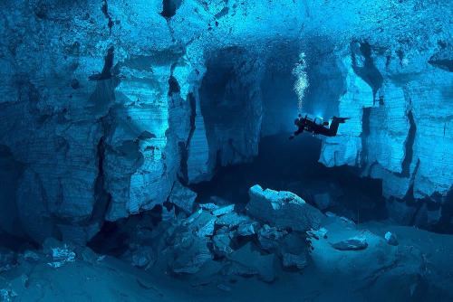 &ldquo;Orda Cave, the biggest underwater gypsum crystal cave, Russia&rdquo; on /r/thalassophobia htt