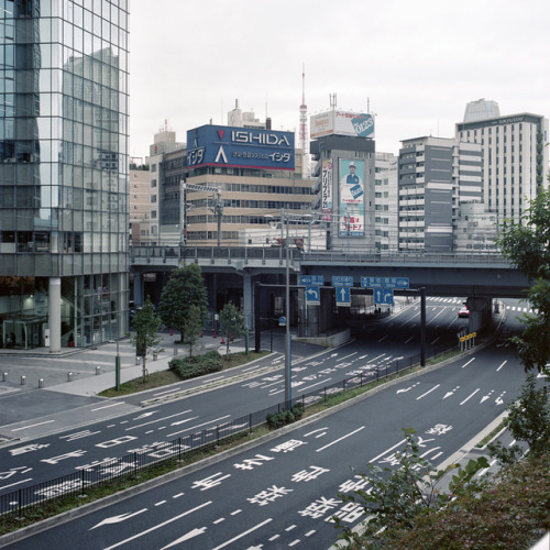 my-yamanote-mood:  Shiodome  Andrea Lombardo