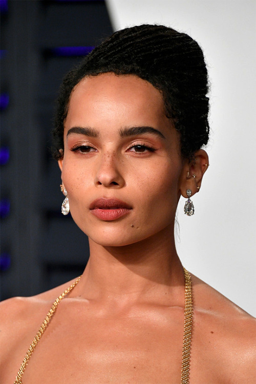 jessicahuangs:Zoe Kravitz attends the 2019 Vanity Fair Oscar Party hosted by Radhika Jones at Wallis