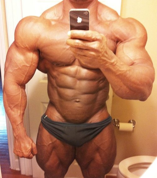 Male Bodybuilders porn pictures
