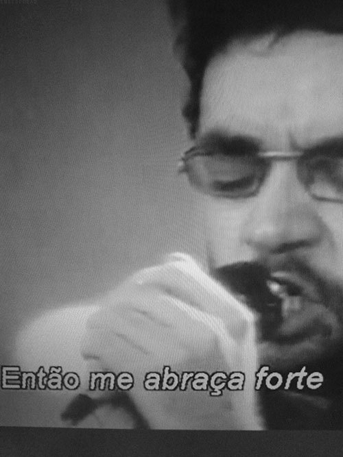 ' Resistência, para os incêndios da vida (...)