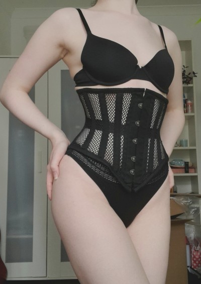 ninathompson:My corset arrived today and I LOVE it✨https://onlyfans.com/ninathompson245✨OnlyFans