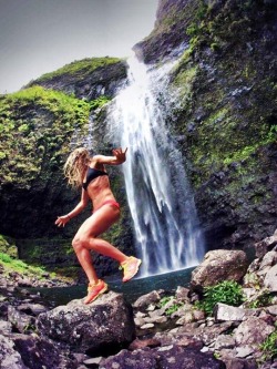 nicerunningday:  Emma Coburn off season