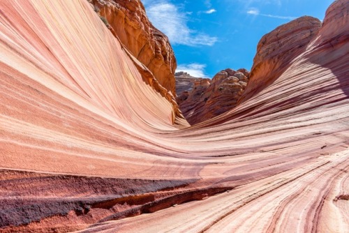 earthporn:View from my nap at The Wave, Vermillion Cliffs National Monument (2304x1536) [OC] by: Cri