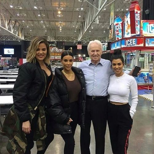 Kim, Khloecand Kourtney in Cleveland, Ohio #kimkardashianwest #kourtneykardashian #khloekardashian