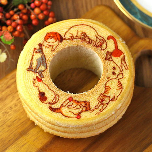 Kitty baumkuchen! ♥_♥