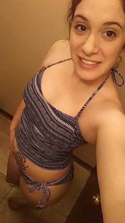 She fucks every one such a hoe eat my pussy while u get fucked