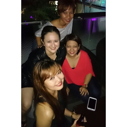 Pretty ladies! One Sony Team @ 1Altitude #mytpsg14 #party #nightout