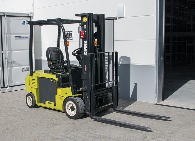 lift trucks hire