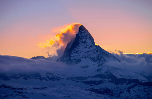 te5seract:Matterhorn on Fire &Sunset at RigibyOrest Shvadchak