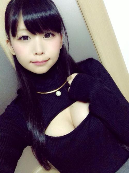 五木あきら@3日目東K45aさんはTwitterを使っています: &ldquo;そいえば噂の穴あきタートルネック買えました〜。 t.co/trx8ysi6Oj&rdquo