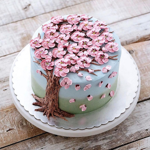 mayahan:Blooming Flower Cakes To Celebrate The Return Of Spring I love these @dharuadhmacha! The unicorn cake!!! 😍 I would totes make that for you homie!!!