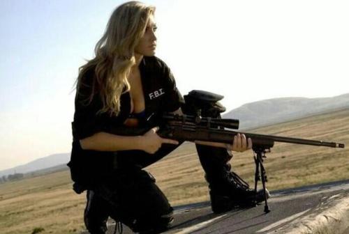 GunsNGirls