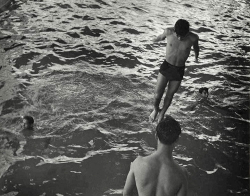 joeinct:Photo by Leo Matiz, c. 1950