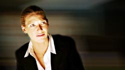 fiction-over-fact:  Olivia Dunham - 1x01 