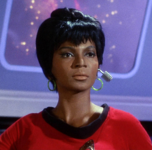 luveau:  You know damn well that Uhura served all the Looks  