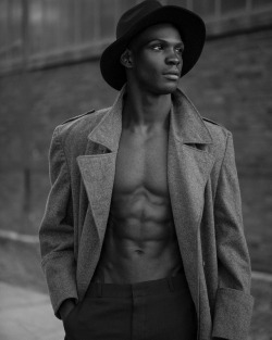 ohthentic:  jilkos:Dennis Yeboah by Viviana