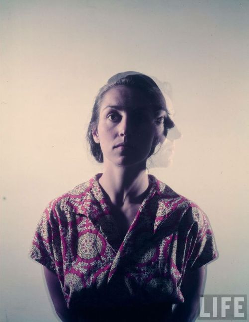 24hoursinthelifeofawoman:Gjon Mili, Multiple exposure portrait of Francoise Gilot, mistress of artis