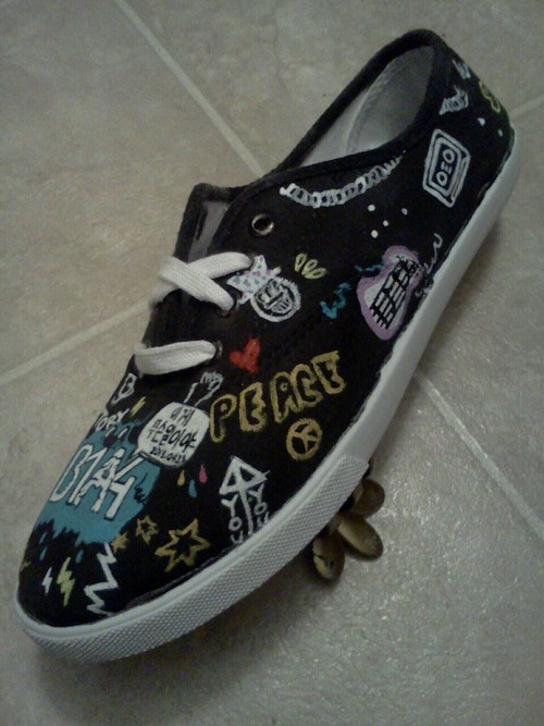 strawberrygom:  [B1A4] What’s Going On? ShoesBased on the B1A4’s website teaser