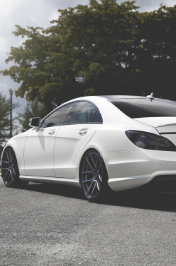 kardassianpussy:  Matte White Mercedes CLS