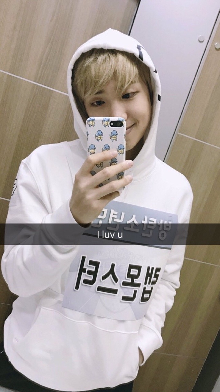 Namjoon Mirror Selfie – A thread . . . . . For ♡ Namjoonie