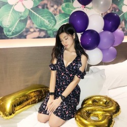 sgcutegirls69:  Guess who just turned 18???