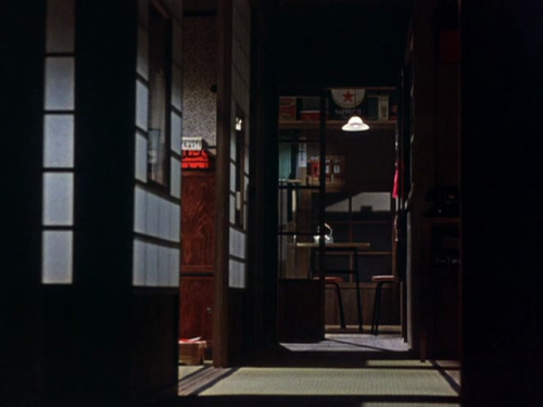 365filmsbyauroranocte:This is the ending of Ozu’s last movie: An Autumn Afternoon (Yasujiro Ozu, 196