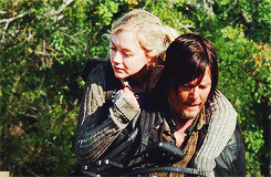 cassandrapentagahst:Make me choose:  myrrhismyrrhis asked →Bethyl or Caryl?