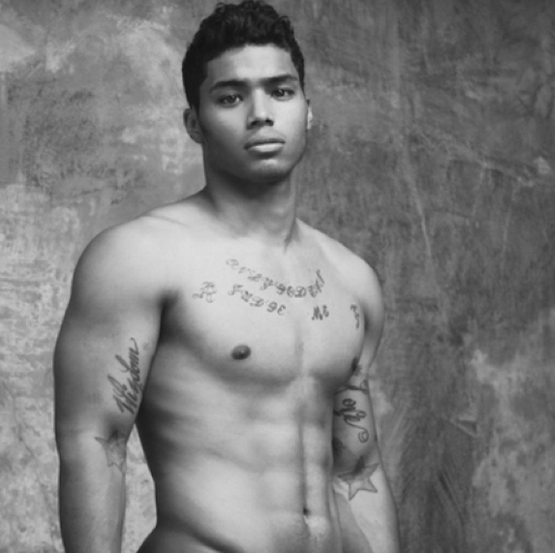 hartindy123:  Drumline eye candy number 2 so phyne!! 
