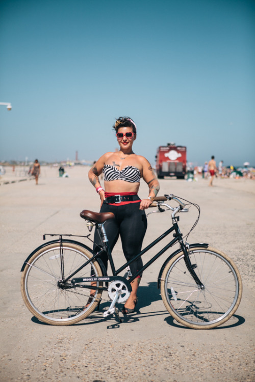 preferredmode: Beach babe Sheryl, hanging out at Jacob Riis Park in Queens, NY, on the 4th of July: 