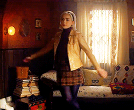 bob-belcher: caosgifs: Chilling Adventures of Sabrina: Part 2 | Teaser     Trying