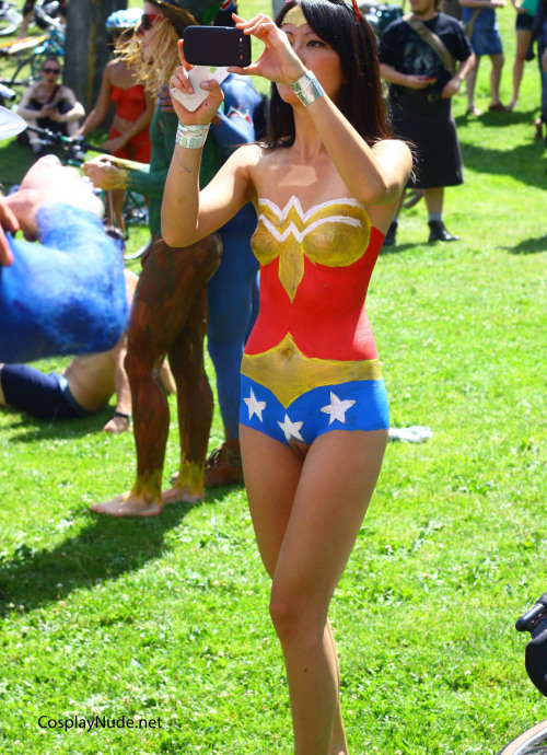 XXX porncosplay:  Wonder Woman  photo